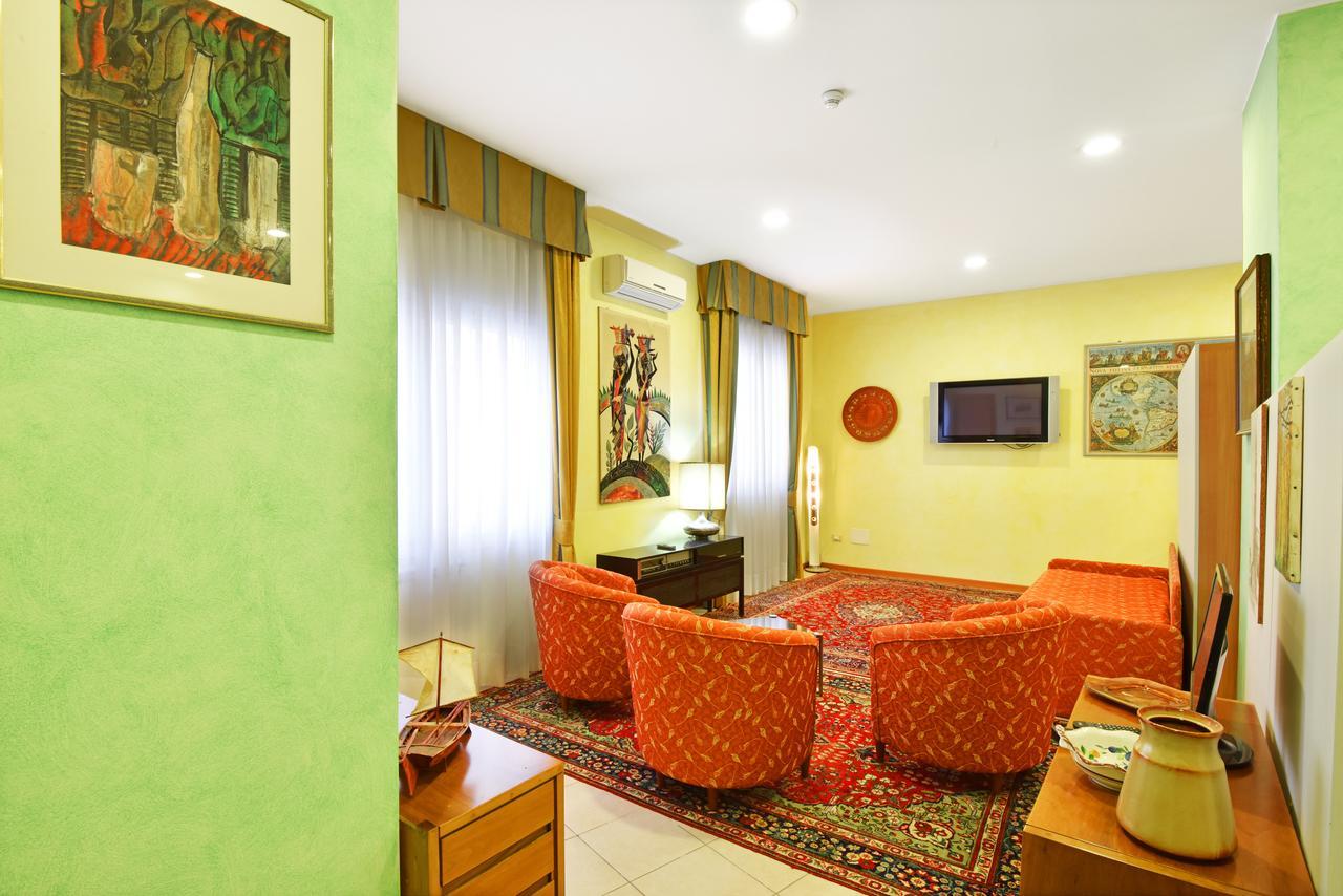 Hotel Villa Olga Caorle Bagian luar foto
