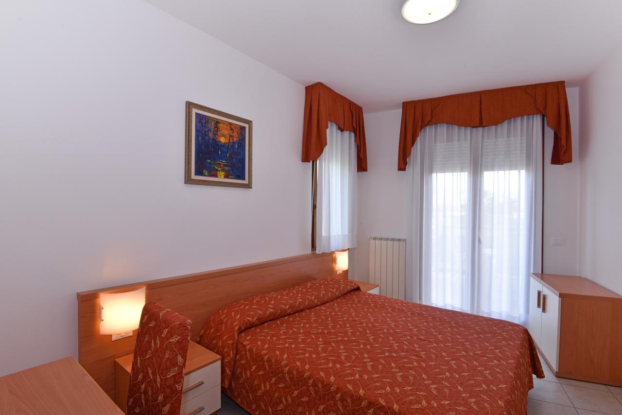 Hotel Villa Olga Caorle Bagian luar foto